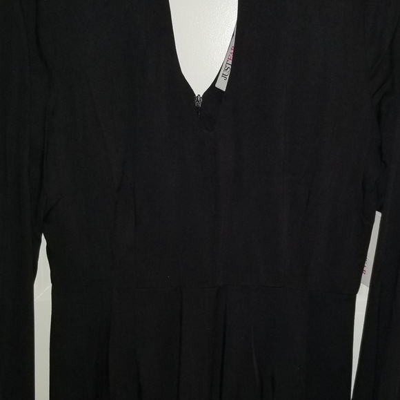 Black Bell Sleeved Shorts Romper - Picture 4 of 4
